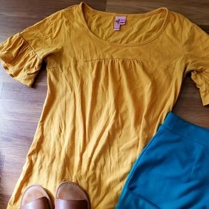 Dolled Up short sleeve bell sleeve top